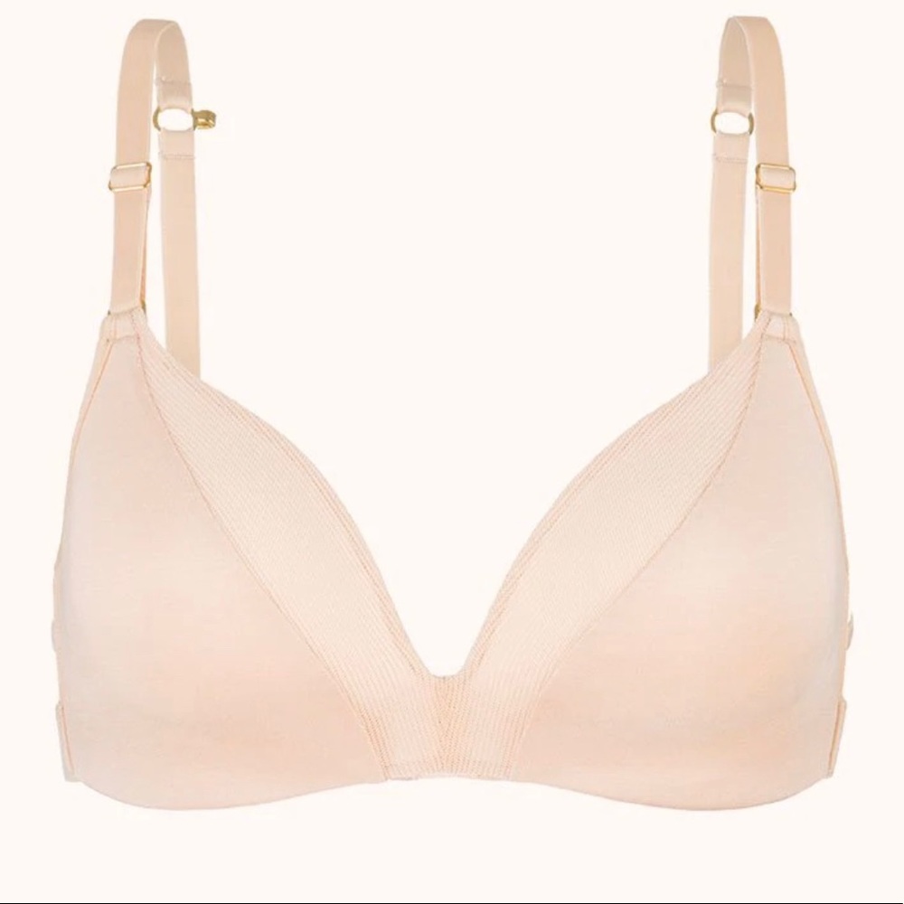 Lively All-Day Deep V No-Wire Toasted Almond 34A
